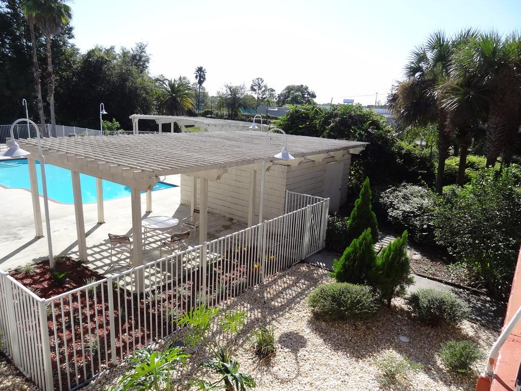 Econo Lodge Palm Harbor - Clearwater Bagian luar foto