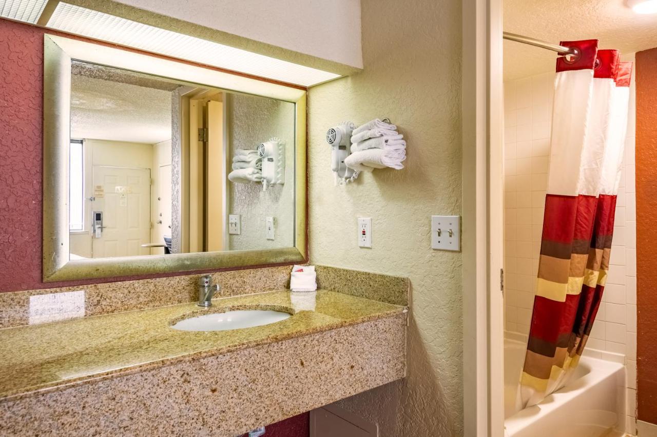 Econo Lodge Palm Harbor - Clearwater Bagian luar foto